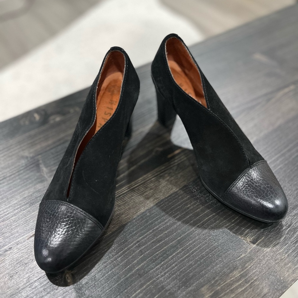 Hispanitas Black Leather Heeled Shoes 37 (6.5)